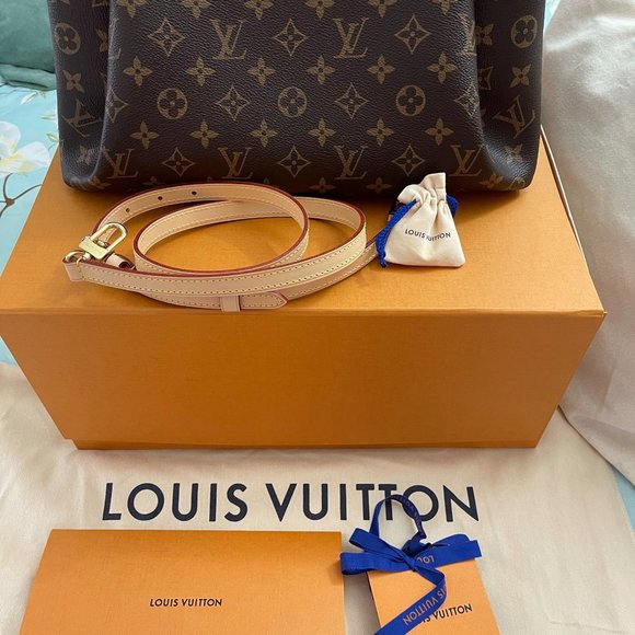 Louis Vuitton Rivoli MM Monogram New Sold Out - Picture 11 of 11